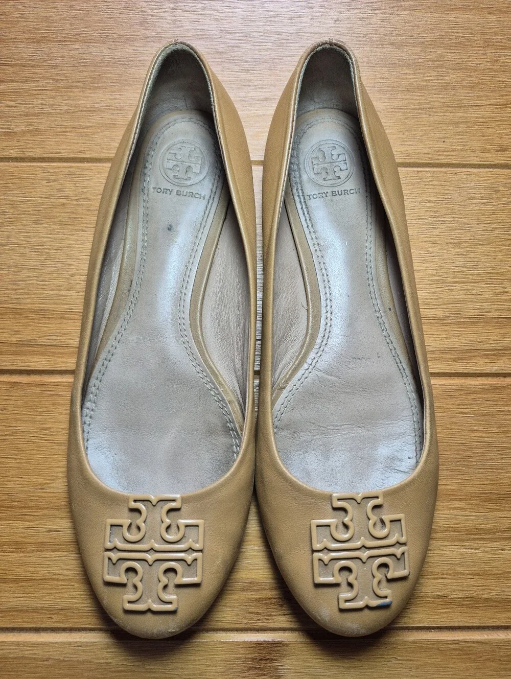 Tory Burch Leather Ballet Flats with Decorative Emblem - Size 8